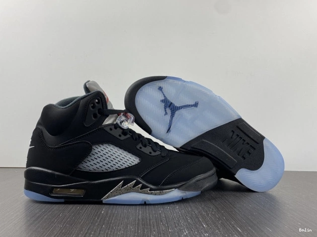 Bmlin 845035-003 5 Jordan Black Retro Metallic (2016) 0819